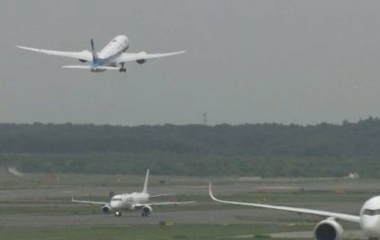 新千歳空港の 紛失ハサミ 見つかる… 翌日従業員が店内で発見　消えた原因は不明 「保管管理体制が不十分だった」 Ｕターン直撃で空港大混乱 36便欠航 201便に遅れ 搭乗できず一夜明かす人も｜FNNプライムオンライン