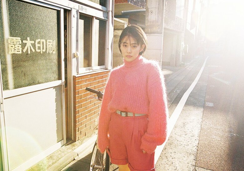 高畑充希フォトエッセイ集「穴があったら入ります」(C)穴があったら入ります 撮影：Takako Noel