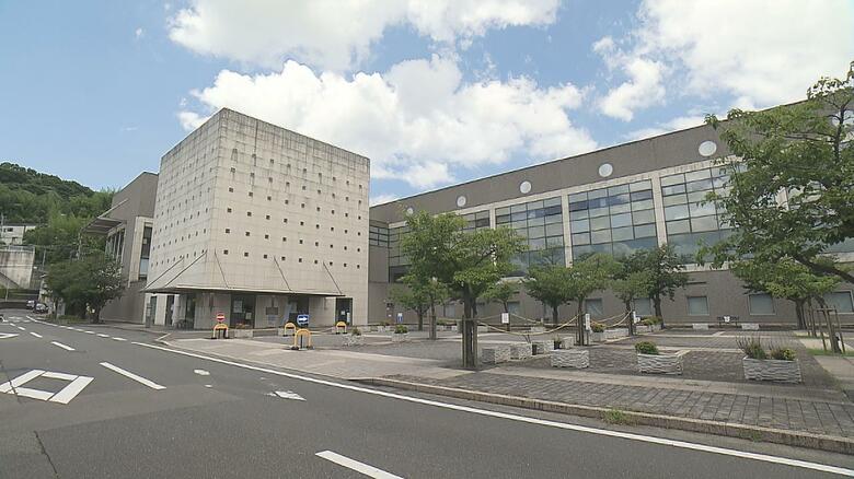 大分県立図書館