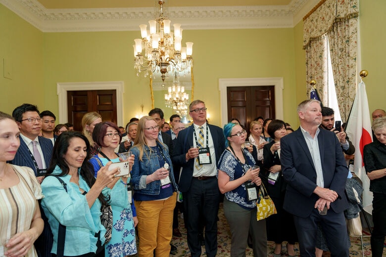 日本大使館に日米の教育関係者が集まった（撮影：The Study Abroad Foundation）