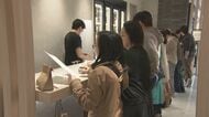 “器で変わる日本酒体験”…4万4000円の工芸品も 東海地方の作家が手がけた高級酒器を選べる立ち飲み店