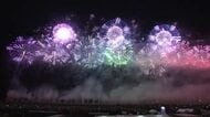 1万8000発の花火の競演が夜空彩る　スポーツ選手の躍動表現したもの花火も　秋田・大仙市