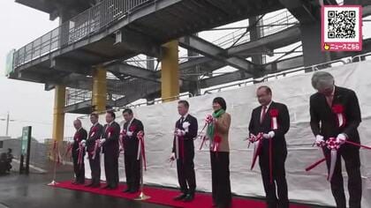 【避難タワーの完成祝す】最大で約7メートルの津波が想定される浜中町琵琶瀬地区に津波避難タワーが完成…落成式には町長なども出席し150人収容可能な内部が公開される〈北海道〉