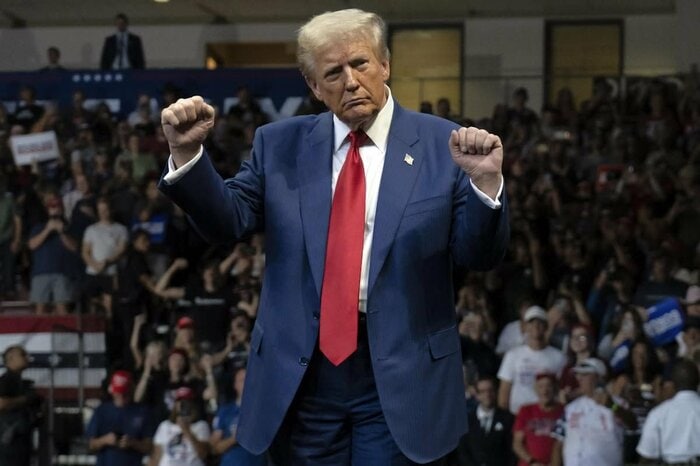 米国内で人気!?のトランプダンス