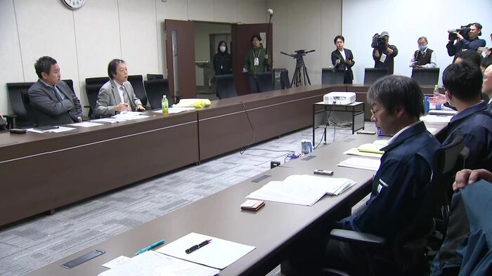 釧路市役所で日本エコロジーの松井社長と市の関係者が協議
