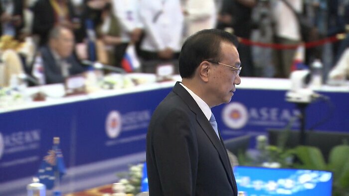 会場に現れた中国・李克強首相