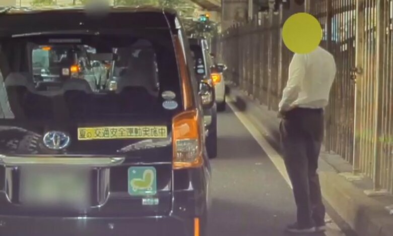 【独自】「優良タクシー」のはずが…運転手が信号待ち中に“たばこ”　さらにポイ捨ても…交通量多い大阪・新御堂筋で｜FNNプライムオンライン