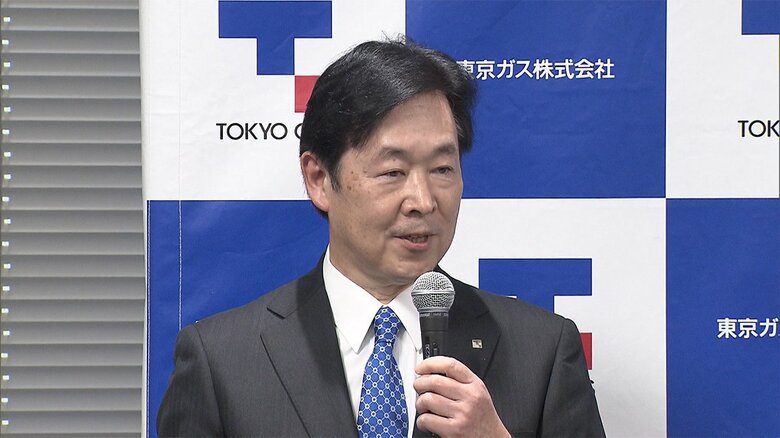 東京ガス・笹山副社長は「来年冬の気温や中国景気は予想できず、楽観視できない」と発言