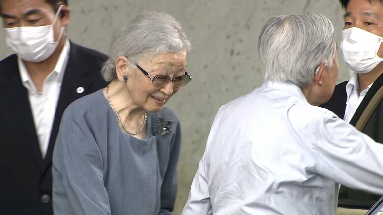 軽井沢駅に到着された　8月22日