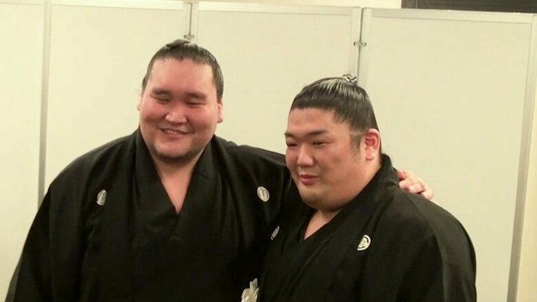 祝勝会 兄弟子の照ノ富士と喜びを分かち合う